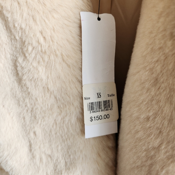 NWT Faux Fux Double Breasted Coat - Picture 6 of 15